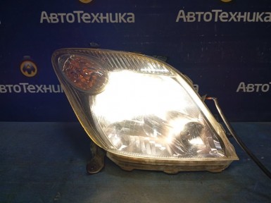 Фара передняя правая Toyota Ist NCP61 1NZ-FE  2005 