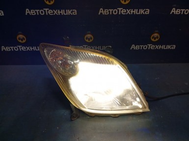 Фара передняя правая Toyota Ist NCP61 1NZ-FE  2006 