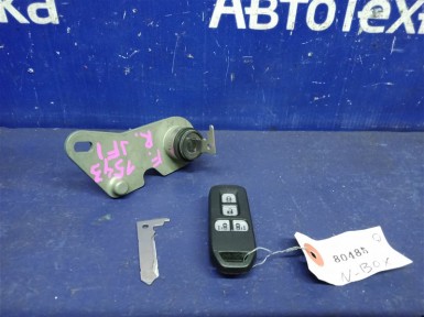 Ключ зажигания, смарт-ключ Honda N-box JF1  S07A 2017 