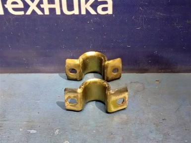 Крепление стабилизатора переднее Mitsubishi  Galant EA7A 4G94 2003 