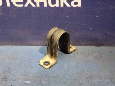 Крепление стабилизатора переднее Nissan Tiida C11 HR15DE 2007