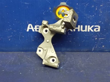 Кронштейн генератора Nissan Note E11 HR15DE 2012