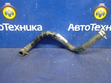 Патрубок радиатора печки Toyota Ist NCP61  1NZ-FE 2005 