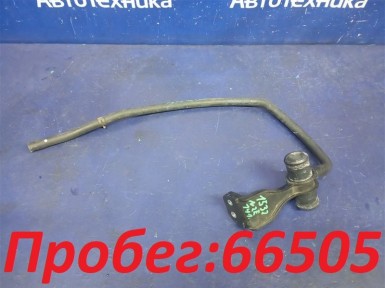 Патрубок радиатора Toyota Corolla Fielder  NZE141G 1NZ-FE 2010 