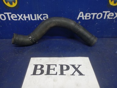 Патрубок радиатора верхний Toyota Mark 2 JZX110 1JZ-FSE 2002