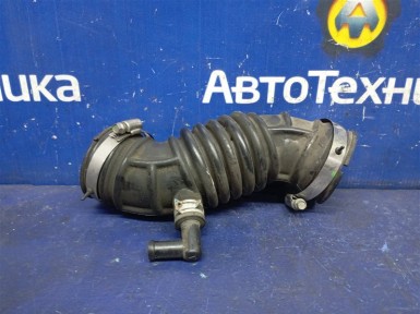 Патрубок воздушного фильтра Nissan Tiida  C11 HR15DE 2007 