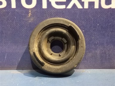 Пыльник фары передний Toyota Premio ZZT240 1ZZ-FE 2002