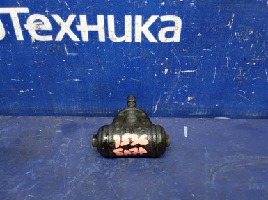 Рабочий тормозной цилиндр задний левый Mitsubishi  Galant EA7A 4G94 2003 