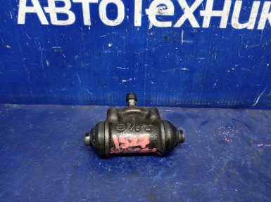 Рабочий тормозной цилиндр задний левый Subaru  Forester SG5 EJ202 2004 