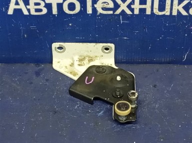 Ролик сдвижной двери задний верхний левый Nissan Serena GC27 MR20DD 2016