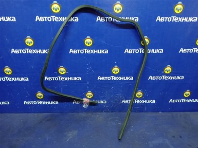 Уплотнитель двери задний левый Nissan Tiida  C11 HR15DE 2007 