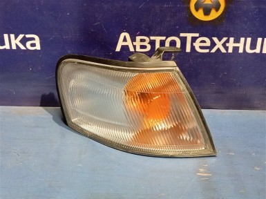Габарит передний правый Nissan Sunny FB14  GA15DE 1998 