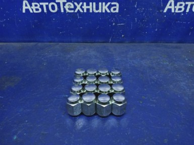 Гайка на колесо Nissan Note E11 HR15DE 2012 