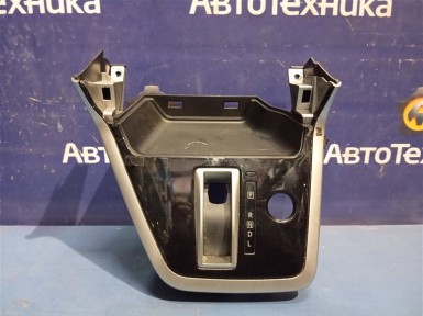Консоль кпп Nissan Serena GC27 MR20DD 2016 