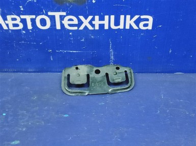 Крепление бампера заднее правое Honda Civic  EU3 D17A 2001 