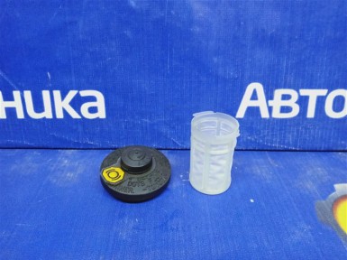 Крышка бачка тормозной жидкости Toyota Prius  NHW20 1NZ-FXE 2006 