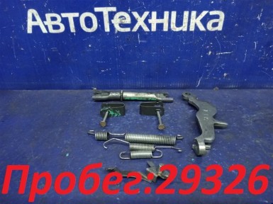 Механизм стояночного тормоза задний левый Honda N-box JF1 S07A 2017