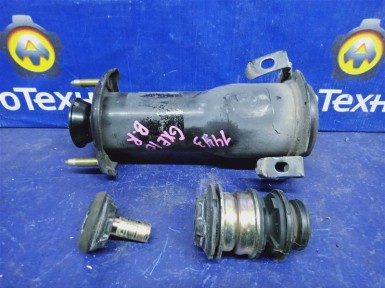 Опора амортизатора задняя правая Toyota Altezza  GXE10 1G-FE 2002 