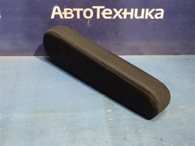 Подлокотник передний правый Nissan Note E11  HR15DE 2012 