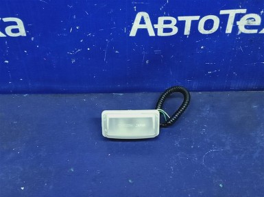 Подсветка номера задняя правая Toyota Allion  ZZT240 1ZZ-FE 2004 