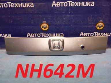 Накладка на дверь багажника задняя Honda  Fit GD1 L13A 2004 