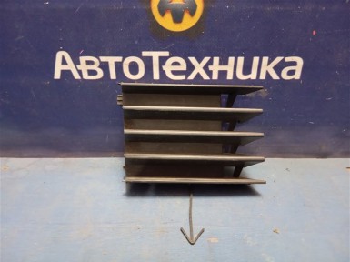 Заглушка бампера передняя правая Nissan Primera  TNP12 QR20DE 2005 