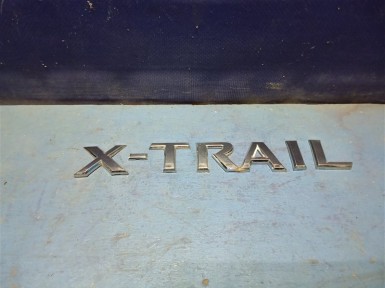 Эмблема задняя Nissan X-trail NT30 QR20DE  2007 