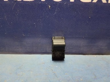 Кнопка стеклоподъёмника задняя правая Nissan  Dayz Roox B21A 3B20 2015 