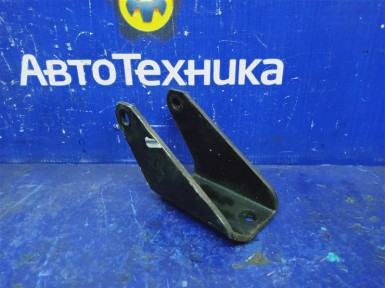 Кронштейн опоры двигателя передний Nissan  Primera TNP12 QR20DE 2005 