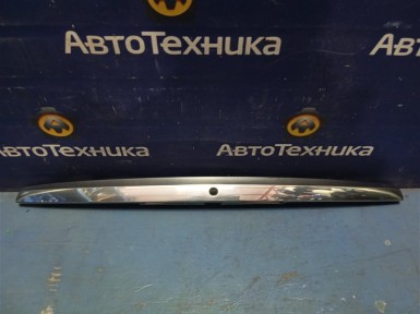Накладка крышки багажника задняя верхняя  Nissan Bluebird Sylphy FG10 QG15DE 2004 