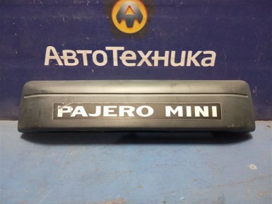 Накладка на дверь багажника задняя Mitsubishi  Pajero Mini H58A 4A30 2006 