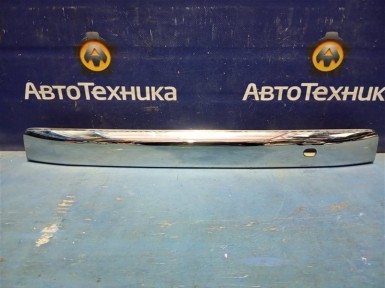 Накладка на дверь багажника задняя Nissan  X-trail NT30 QR20DE 2007 