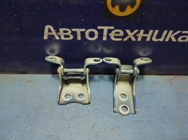 Петля двери передняя правая Honda Freed GB5  L15B 2017 