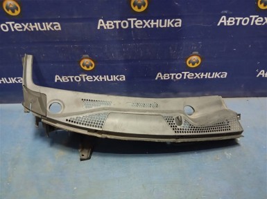 Решетка под лобовое стекло правая Honda Fit  GD1 L13A 2007 