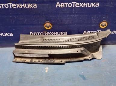 Решетка под лобовое стекло левая Toyota Lite  Ace S412M 3SZ-VE 2015 