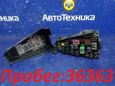 Блок предохранителей Honda Fit GD1 L13A 2004 