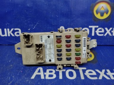 Блок предохранителей Subaru Impreza GG3 EJ152  2000 