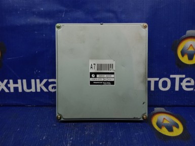 Блок управления двс Subaru Forester SG5 EJ202  2004 