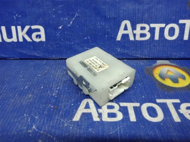 Блок управления замками Subaru Impreza GG2  EJ152 2000 