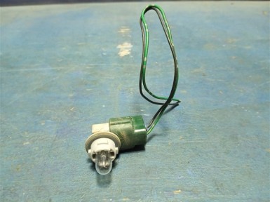 Цоколь лампы передний левый Nissan Bluebird  Sylphy QG10 QG18DE 2004 