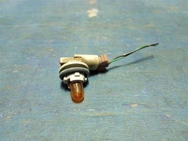 Цоколь лампы передний левый Nissan X-trail  NT30 QR20DE 2006 