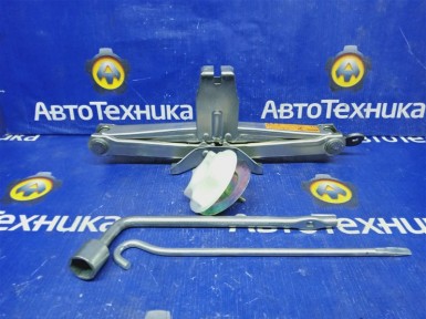 Домкрат Nissan X-trail NT30 QR20DE 2004 