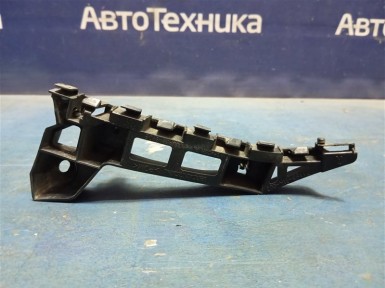 Крепление бампера переднее правое Honda N-box JF3 S07B 2019