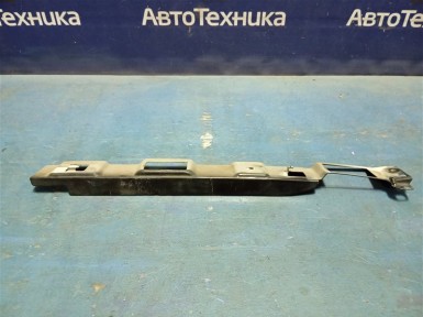 Крепление крыла переднее верхнее левое Nissan  X-trail NT30 QR20DE 2006 