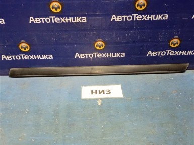 Накладка на дверь передняя нижняя правая  Nissan X-trail NT30 QR20DE 2007 