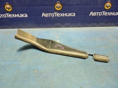 Накладка на крыло передняя левая Nissan X-trail NT30 QR20DE 2006