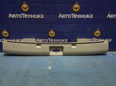 Накладка замка багажника задняя Nissan X-trail NT30 QR20DE 2007