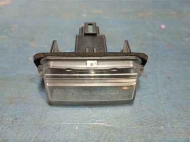 Подсветка номера задняя Toyota Yaris KSP210 1KR-FE 2020