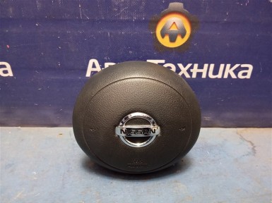 Подушка безопасности водителя Nissan Note  E12 HR12DDR 2012 