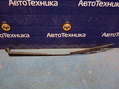 Поводок стеклоочистителя передний левый Toyota  Vitz SCP10 1SZ-FE 2004 